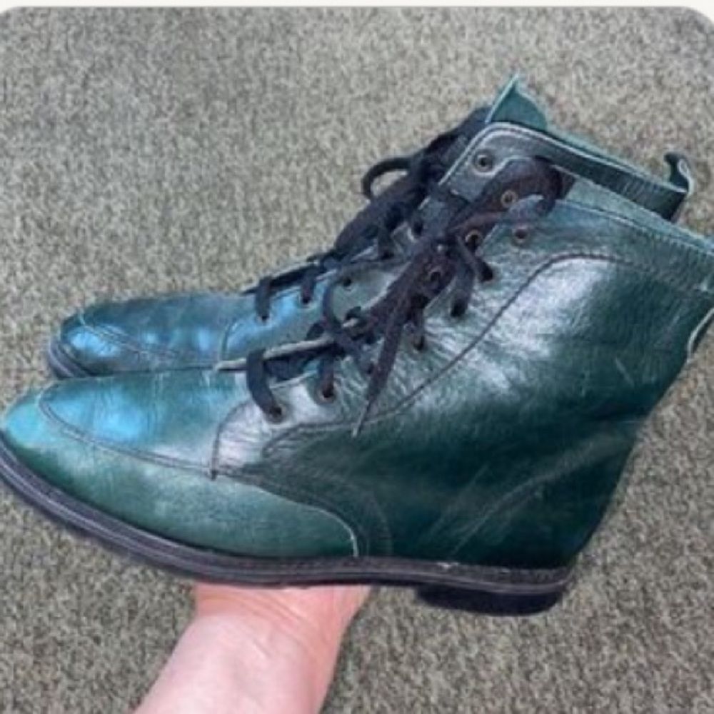 Eddie Bauer Green Lace Up Boots Sturdy Leather Size 8.5 9M